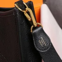 $105.00 USD Hermes AAA Quality Messenger Bags For Women #1412654