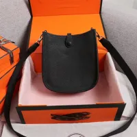 $96.00 USD Hermes AAA Quality Messenger Bags For Women #1412657
