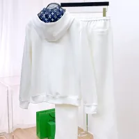 $128.00 USD Louis Vuitton LV Tracksuits Long Sleeved For Men #1412693