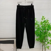 $115.00 USD Louis Vuitton LV Tracksuits Long Sleeved For Men #1412703