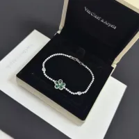 $48.00 USD Van Cleef & Arpels Bracelets For Women #1413296
