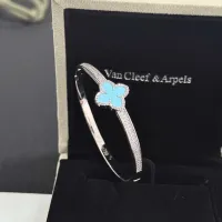$48.00 USD Van Cleef & Arpels Bracelets For Women #1413297