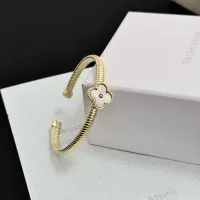 $48.00 USD Van Cleef & Arpels Bracelets For Women #1413359