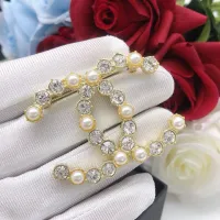 $25.00 USD Chanel Brooches For Women #1413377