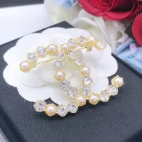 $25.00 USD Chanel Brooches For Women #1413377
