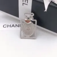 $25.00 USD Chanel Brooches For Women #1413378