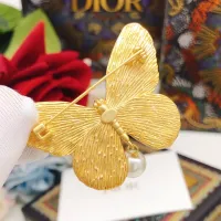 $27.00 USD Christian Dior Brooches For Women #1413393