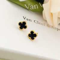 $25.00 USD Van Cleef & Arpels Earrings For Women #1413522
