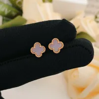 $25.00 USD Van Cleef & Arpels Earrings For Women #1413527