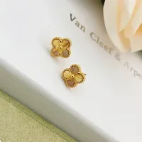 $25.00 USD Van Cleef & Arpels Earrings For Women #1413531