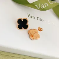 $25.00 USD Van Cleef & Arpels Earrings For Women #1413533