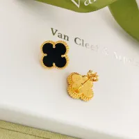 $25.00 USD Van Cleef & Arpels Earrings For Women #1413534