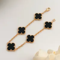 $34.00 USD Van Cleef & Arpels Bracelets For Women #1413737