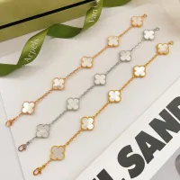 $34.00 USD Van Cleef & Arpels Bracelets For Women #1413741