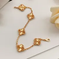 $34.00 USD Van Cleef & Arpels Bracelets For Women #1413744