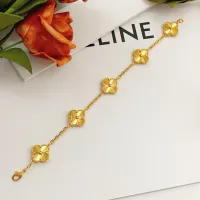 $34.00 USD Van Cleef & Arpels Bracelets For Women #1413745