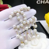 $32.00 USD Chanel Brooches For Women #1413957