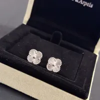 $36.00 USD Van Cleef & Arpels Earrings For Women #1413962