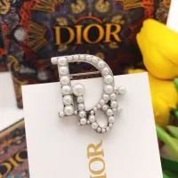 $25.00 USD Christian Dior Brooches For Women #1414034