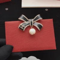 $27.00 USD Chanel Brooches For Women #1414180
