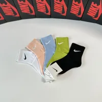 $27.00 USD Nike Socks #1414818