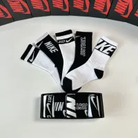 $29.00 USD Nike Socks #1414821