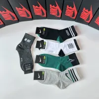 $27.00 USD Nike Socks #1414858