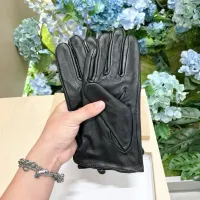 $39.00 USD Burberry Gloves For Women #1415587