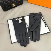 $60.00 USD Louis Vuitton LV Gloves For Women #1415592