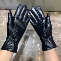 $56.00 USD Louis Vuitton LV Gloves For Women #1415600