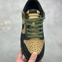 $85.00 USD Nike SB Dunk-Low For Women #1417259