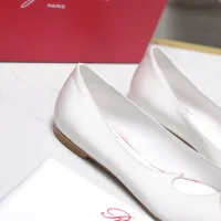 $115.00 USD Roger Vivier RV Flat Shoes For Women #1418116