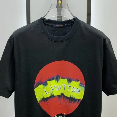 Replica Louis Vuitton LV T-Shirts Short Sleeved For Men #1418325 $60.00 USD for Wholesale