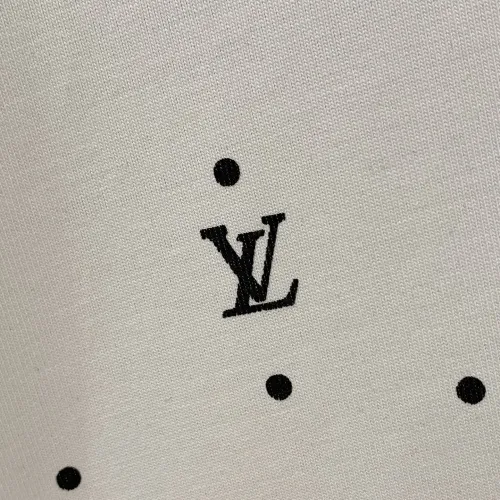 Replica Louis Vuitton LV T-Shirts Short Sleeved For Men #1418352 $64.00 USD for Wholesale