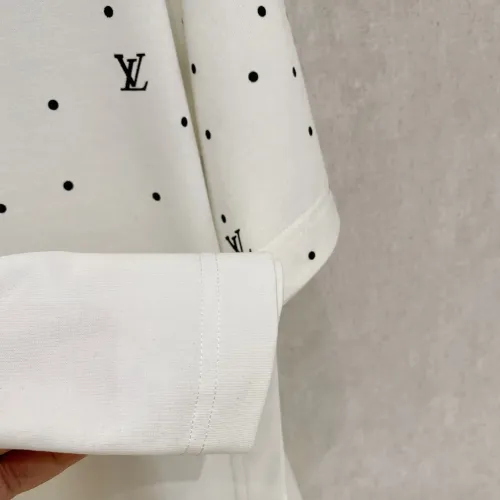 Replica Louis Vuitton LV T-Shirts Short Sleeved For Men #1418352 $64.00 USD for Wholesale