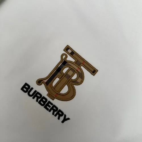 Replica Burberry T-Shirts Short Sleeved For Unisex #1418403 $48.00 USD for Wholesale