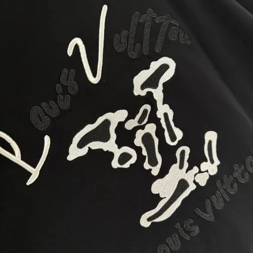 Replica Louis Vuitton LV T-Shirts Short Sleeved For Unisex #1418800 $56.00 USD for Wholesale