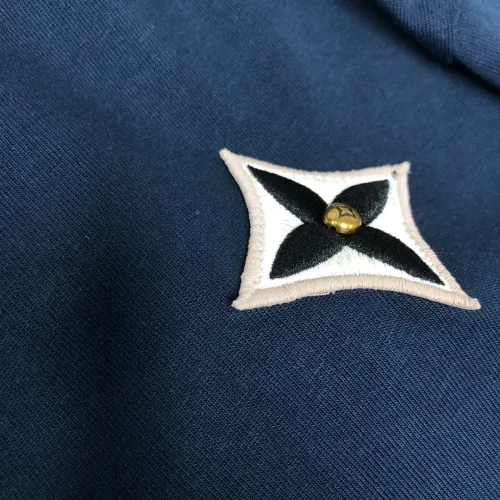 Replica Louis Vuitton LV T-Shirts Short Sleeved For Unisex #1419875 $38.00 USD for Wholesale