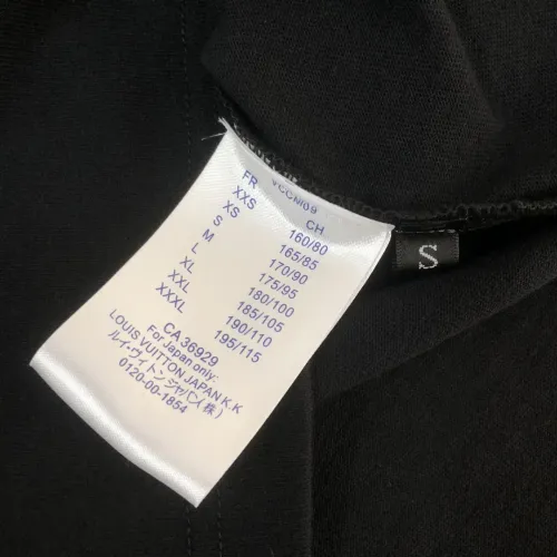 Replica Louis Vuitton LV T-Shirts Short Sleeved For Unisex #1419876 $38.00 USD for Wholesale