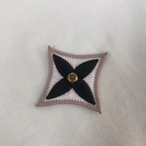 Replica Louis Vuitton LV T-Shirts Short Sleeved For Unisex #1419929 $36.00 USD for Wholesale