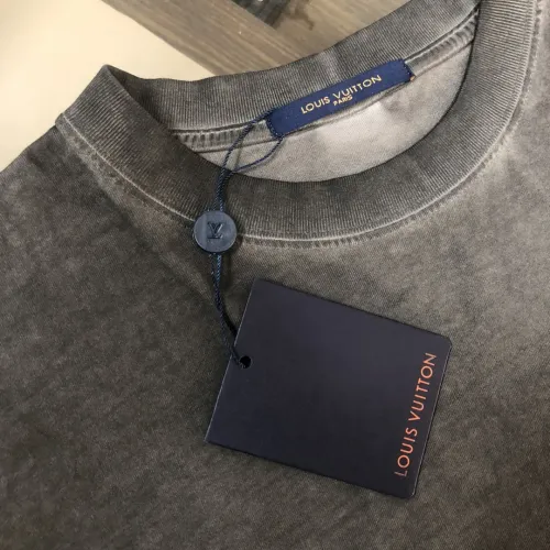 Replica Louis Vuitton LV T-Shirts Short Sleeved For Unisex #1419934 $36.00 USD for Wholesale