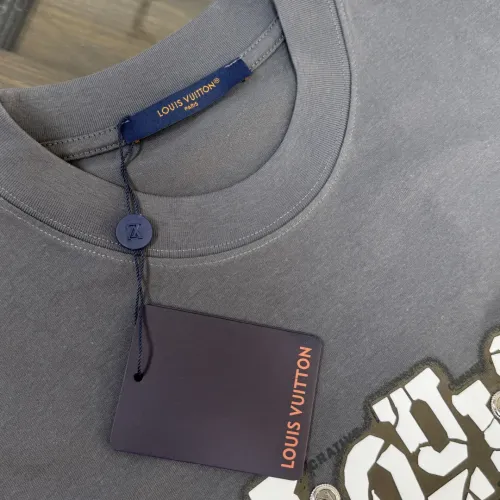 Replica Louis Vuitton LV T-Shirts Short Sleeved For Unisex #1419961 $29.00 USD for Wholesale