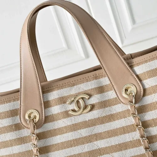 Replica Chanel AAA Quality Handbags For Women #1420112 $88.00 USD for Wholesale