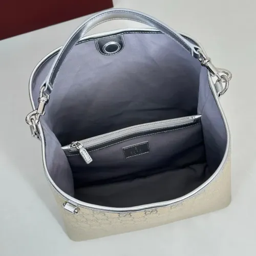Replica Gucci AAA Quality Handbags For Women #1420193 $195.00 USD for Wholesale