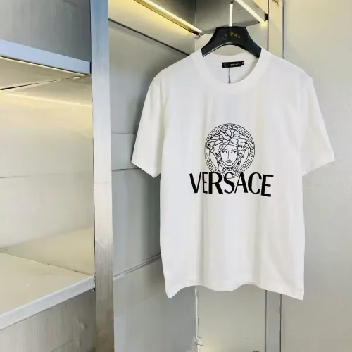 Versace T-Shirts Short Sleeved For Unisex #1420209 $27.00 USD, Wholesale Replica Versace T-Shirts