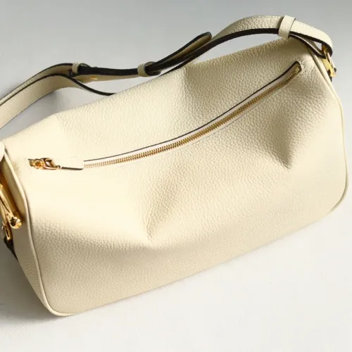 Replica Gucci AAA Quality Shoulder Bags For Women #1420357 $182.00 USD for Wholesale