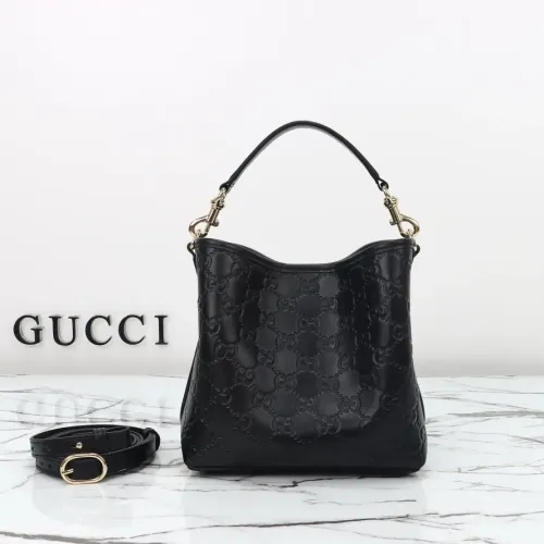Replica Gucci AAA Quality Handbags For Women #1420478 $170.00 USD for Wholesale