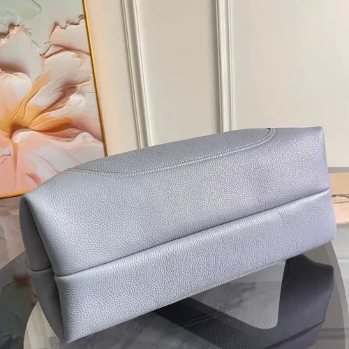 Replica Gucci AAA Quality Handbags For Women #1420581 $264.46 USD for Wholesale