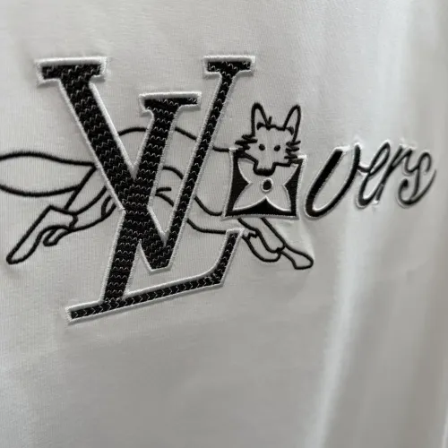 Replica Louis Vuitton LV T-Shirts Short Sleeved For Unisex #1421848 $45.00 USD for Wholesale