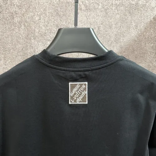 Replica Louis Vuitton LV T-Shirts Short Sleeved For Unisex #1421849 $45.00 USD for Wholesale